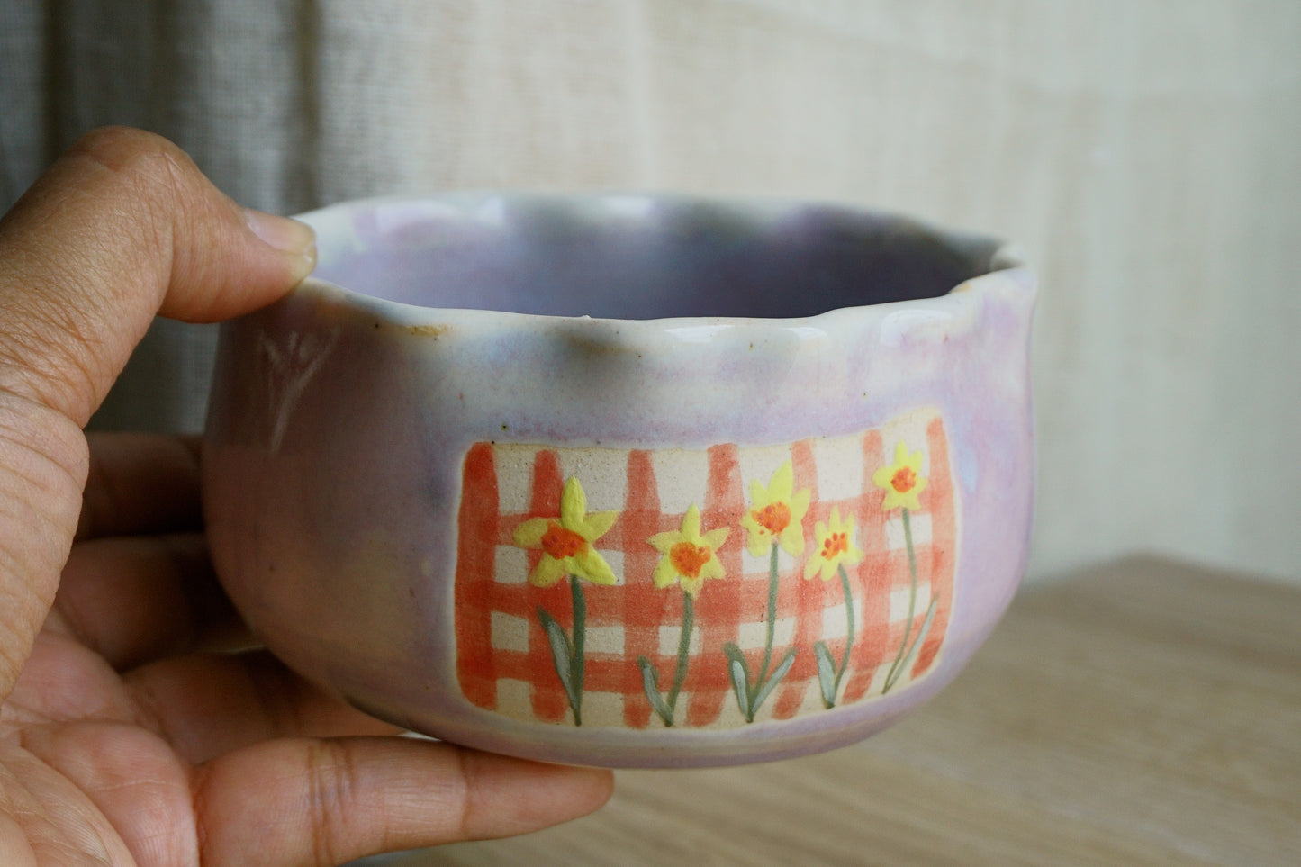 Lilac bowl with gingham and daffodil design