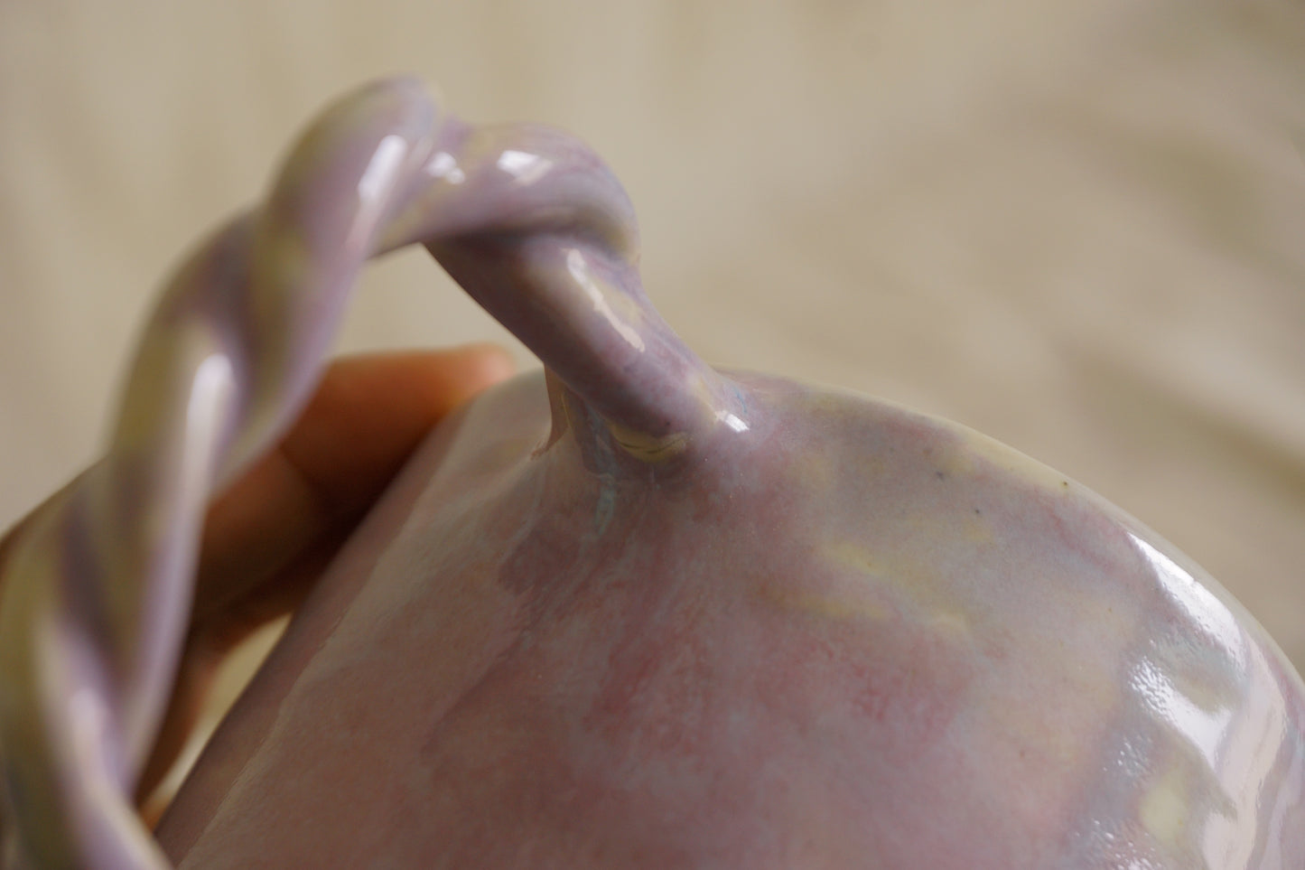 Lilac mug with braided handle