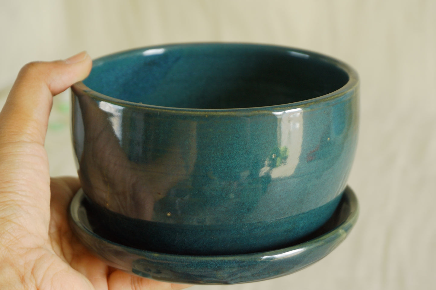 Forest green planter with plate
